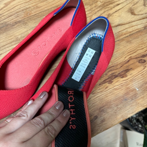 Rothy’s The Point in dragonfruit - Picture 4 of 5